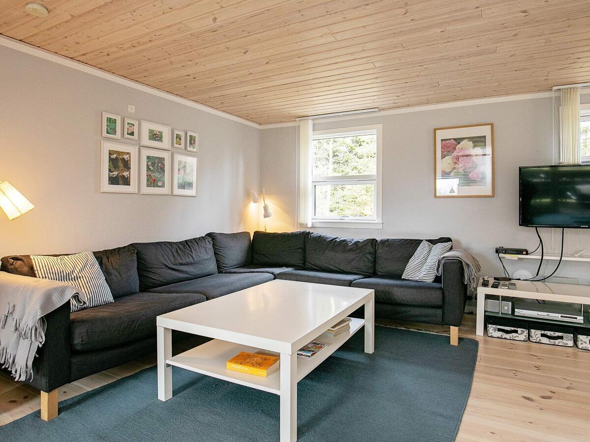 Three-Bedroom Holiday home in Væggerløse 6 Bøtø By Værelse billede