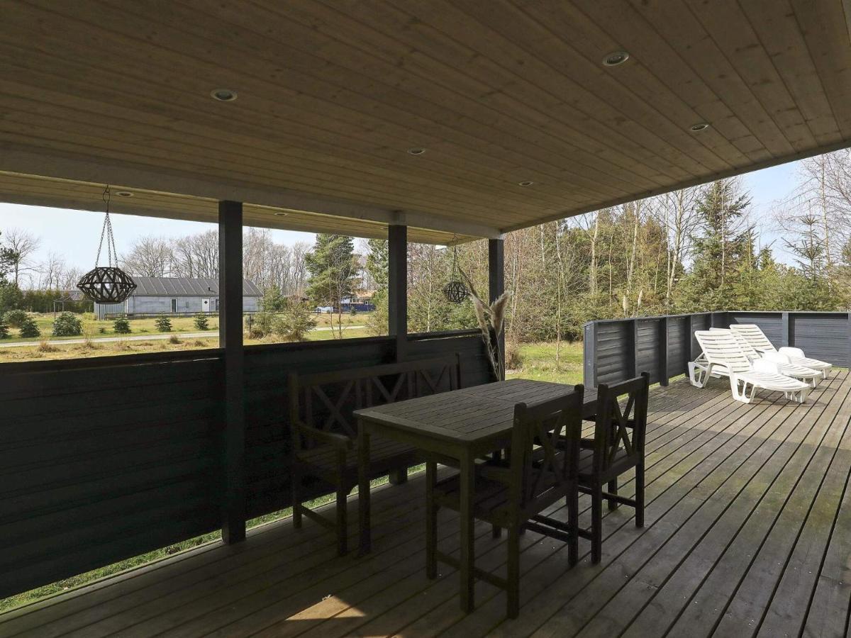 Three-Bedroom Holiday home in Væggerløse 6 Bøtø By Værelse billede