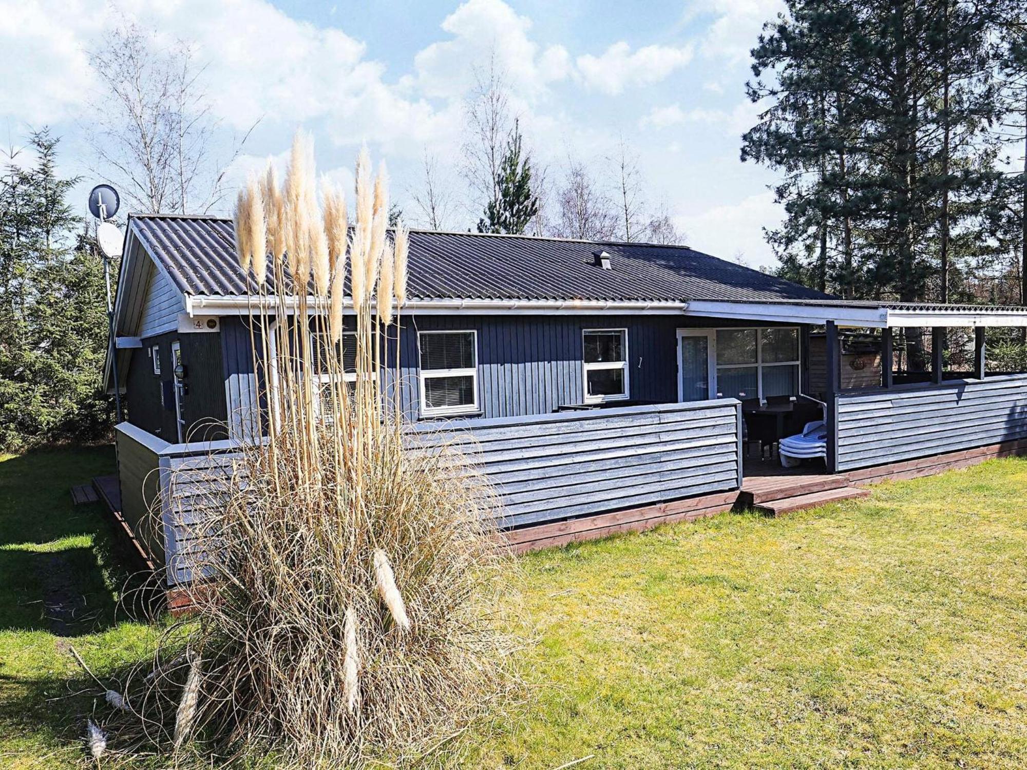 Three-Bedroom Holiday home in Væggerløse 6 Bøtø By Eksteriør billede